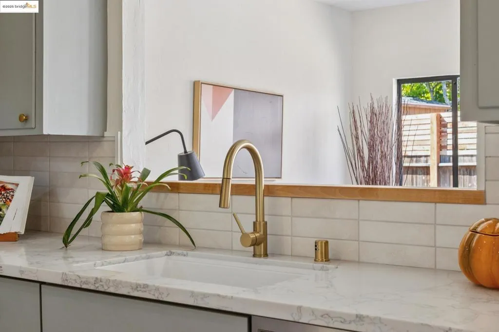 180 Maiden Lane, Oakland, California 94062 home-pic-28